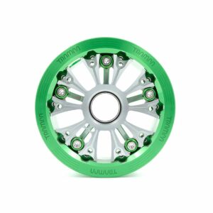 8-DEEPDISH-SKINNY-MEGASTAR-HUB-WITH-SPOKES-SIDE